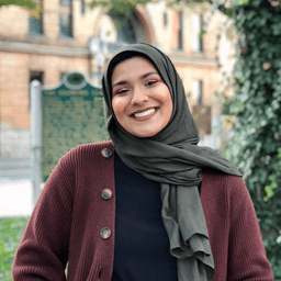Hanan Azom