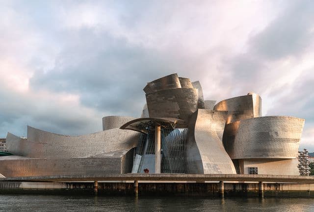 Guggenheim Bilbao :: Behance