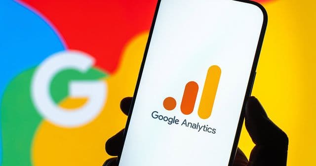 Google Analytics Adds AI Assistant As Default Channel Group