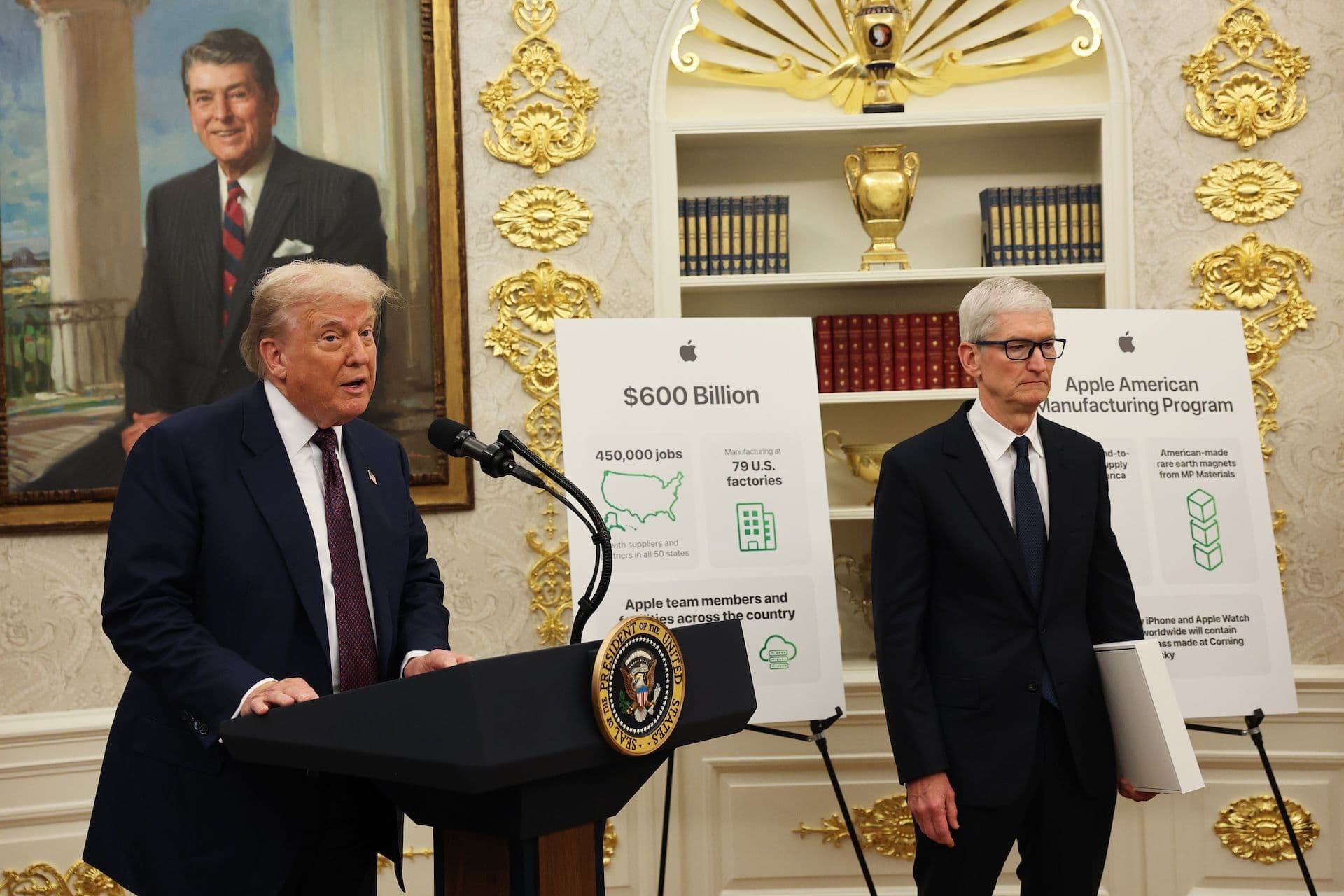 Apple’s ‘rare’ gift for Donald Trump is kind of embarrassing