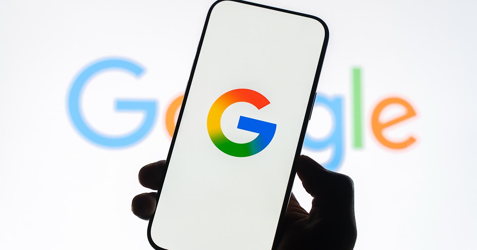 Google Discover Core Update Data: Local Publishers Lost Reach