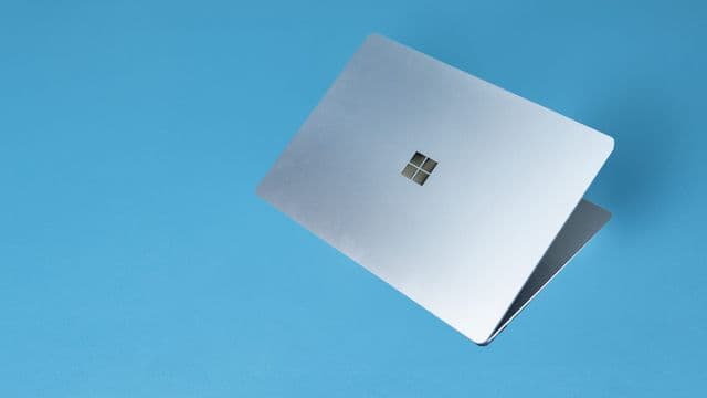Microsoft’s Surface Laptop 7 is what happens when PC hardware wears its software like a glove