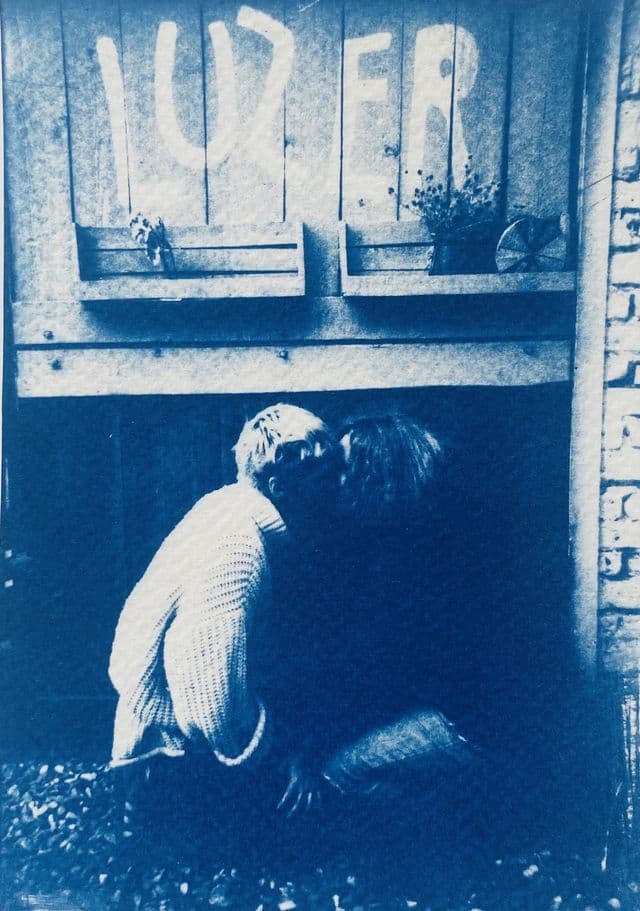 This cyanotype series grapples with the process of leaving Russia on ethical grounds