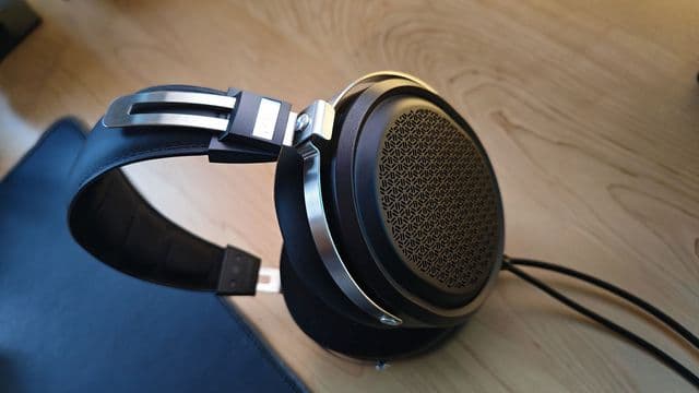 The Fiio FT1 Pro are the perfect entry-level audiophile headphone
