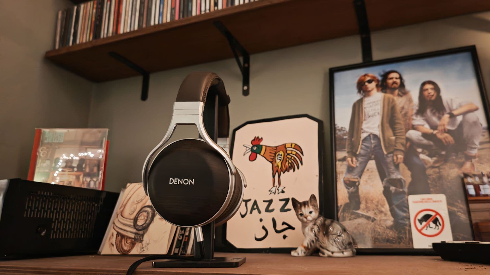 These Japanese-crafted, stylish Zebrawood headphones get a Cyber Monday £230 price drop
