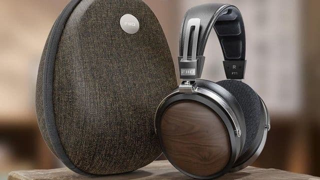 The $165 FiiO FT1s sound better than some headphones that cost $1,000