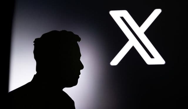 X’s UK revenues fall 58% as brands flee over moderation fears